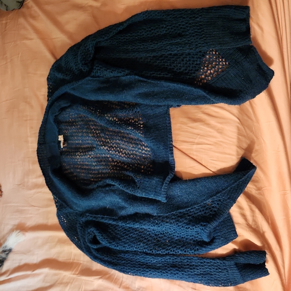 Chicos Size 2 (medium?)crochet sweater loose knit shrug style